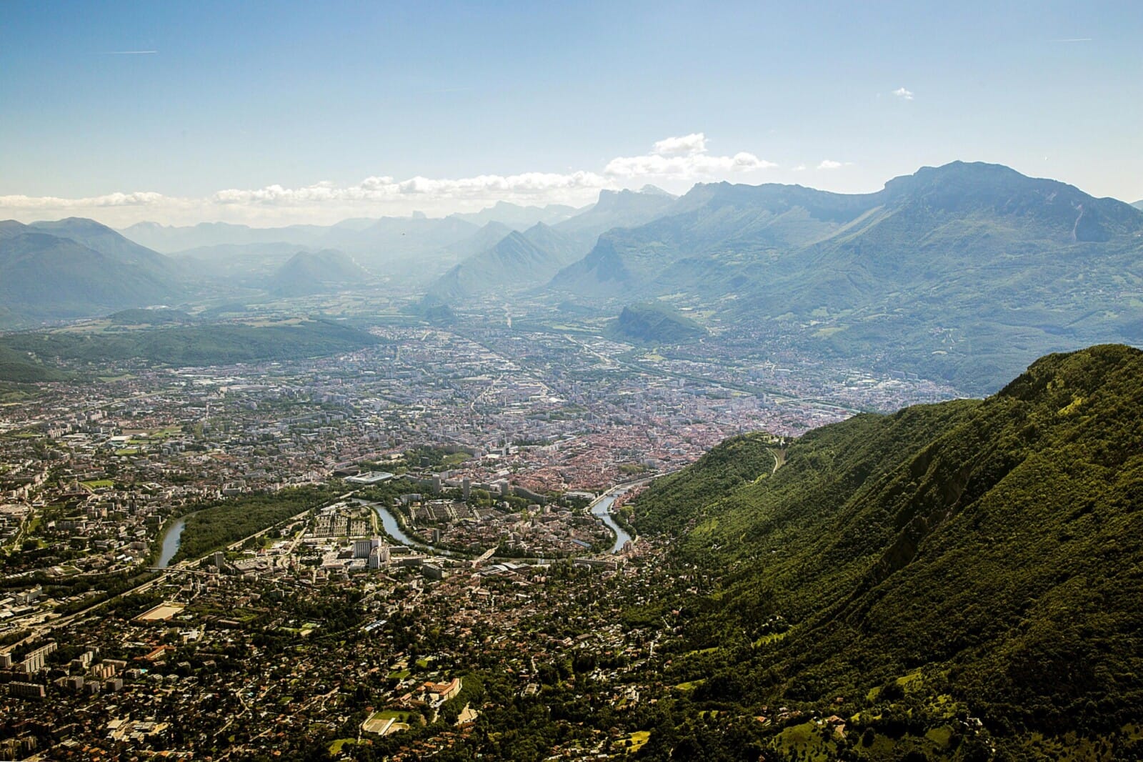 Rénovation énergétique en Auvergne-Rhône-Alpes - Aides financières disponibles